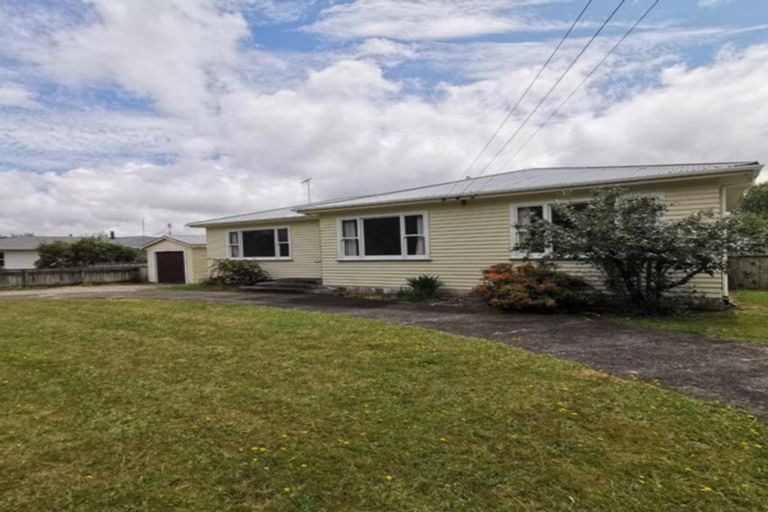 Photo of property in 137 Weraroa Road, Levin, 5510