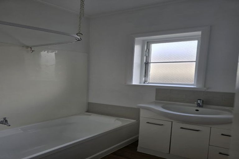 Photo of property in 125 Elizabeth Street, Riccarton, Christchurch, 8041