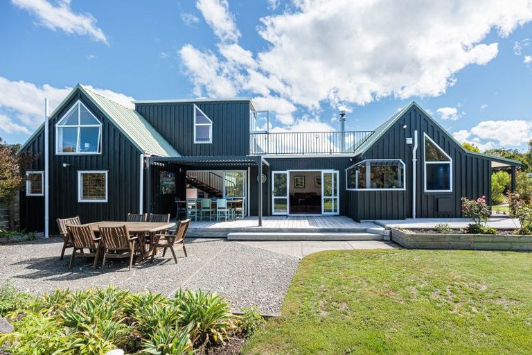 Photo of property in 37 Cedar Road, Te Awanga, 4102