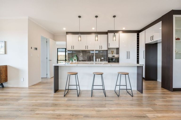 Photo of property in 94 Tir Conaill Avenue, Flat Bush, Auckland, 2019