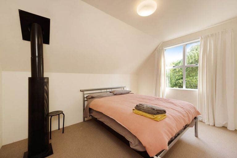 Photo of property in 16 Plymouth Street, Karori, Wellington, 6012