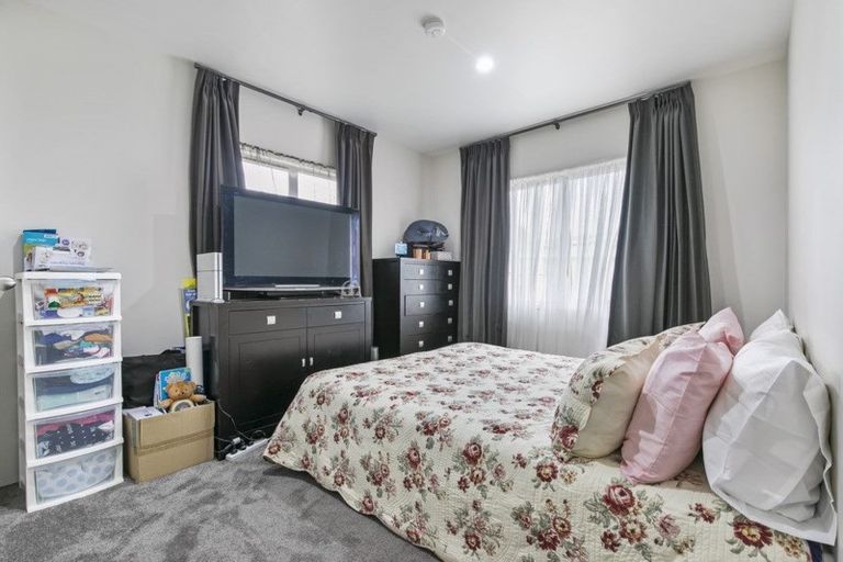 Photo of property in 85 Templeton Place, Clendon Park, Auckland, 2103