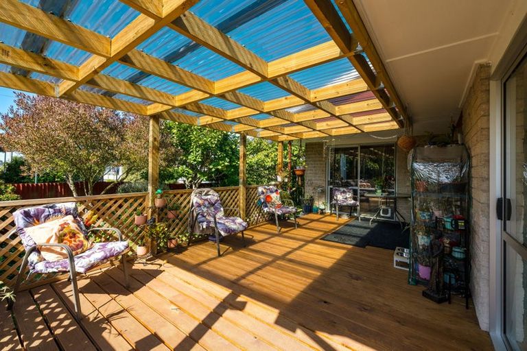Photo of property in 16 Studholme Street, Waimate, 7924