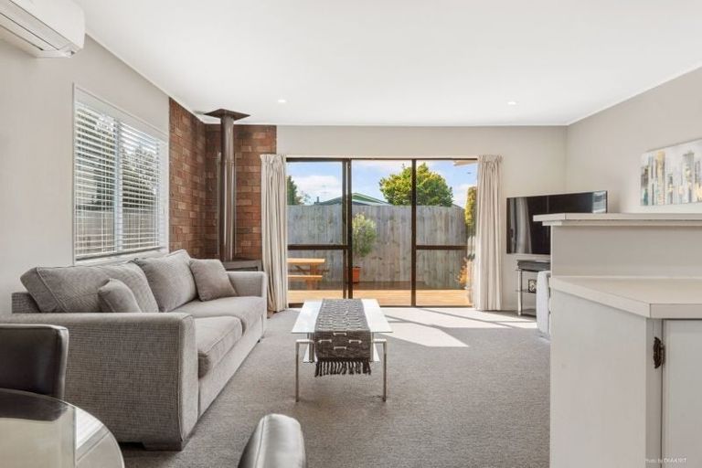 Photo of property in 24a Puriri Road, Pukekohe, 2120