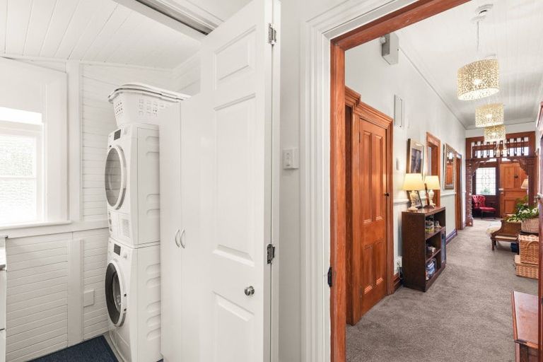 Photo of property in 30 Hobson Street, Saint Clair, Dunedin, 9012