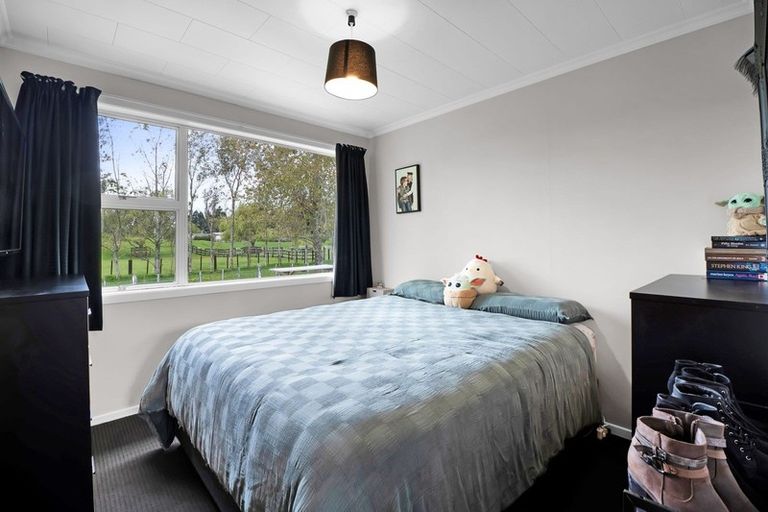 Photo of property in 10 Karaka Street, Inglewood, 4330