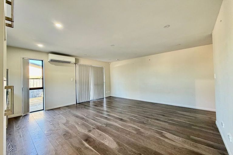 Photo of property in 6a Karihi Road, Karaka, Papakura, 2113