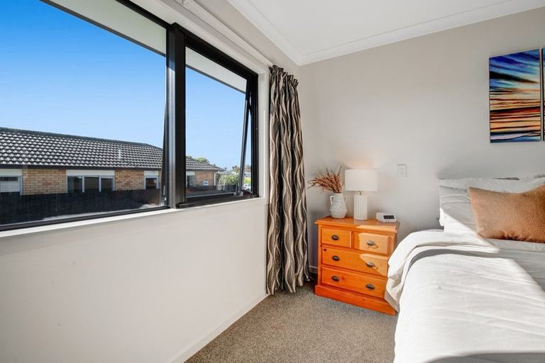Photo of property in 7 Raabia Close, Parakai, 0830