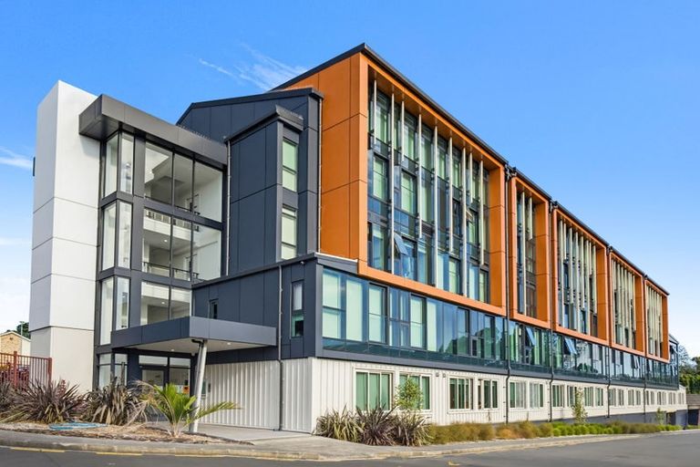Photo of property in 1e/30 Westward Ho, Glen Eden, Auckland, 0602