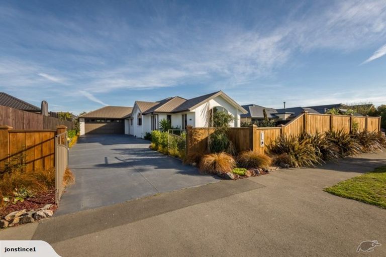 Photo of property in 96 Broadhaven Avenue, Parklands, Christchurch, 8083
