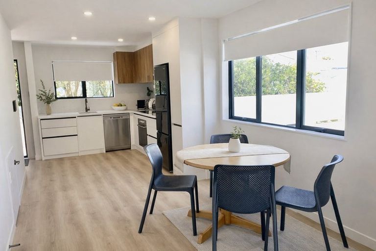 Photo of property in 3/358 Main Road, Huapai, Kumeu, 0810