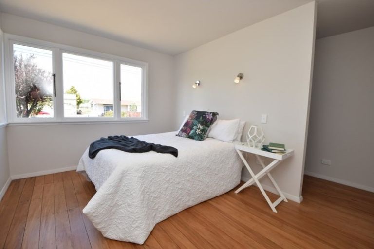 Photo of property in 8 Mckenzie Terrace, Carterton, 5713