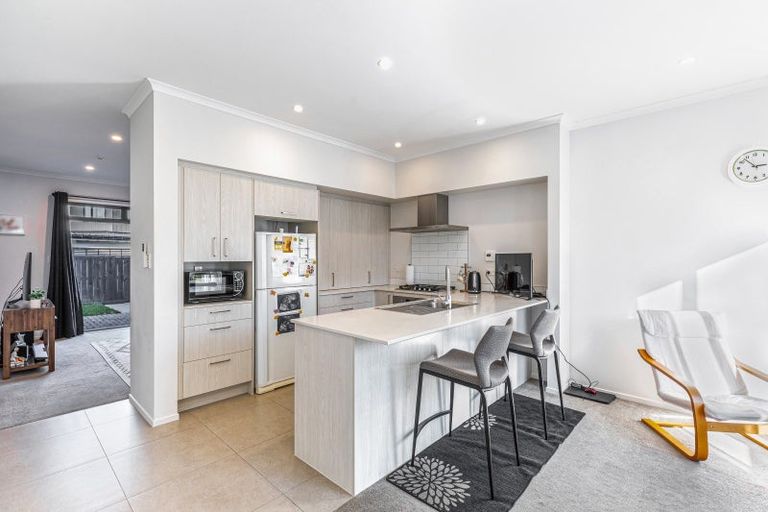 Photo of property in 5 Pukewhero Rise, Westgate, Auckland, 0614