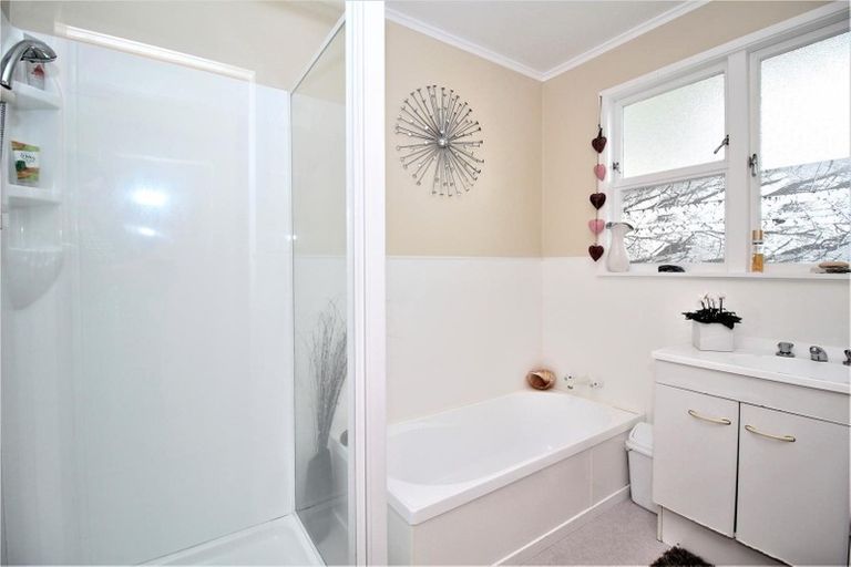 Photo of property in 18 Hawea Place, Tikipunga, Whangarei, 0112