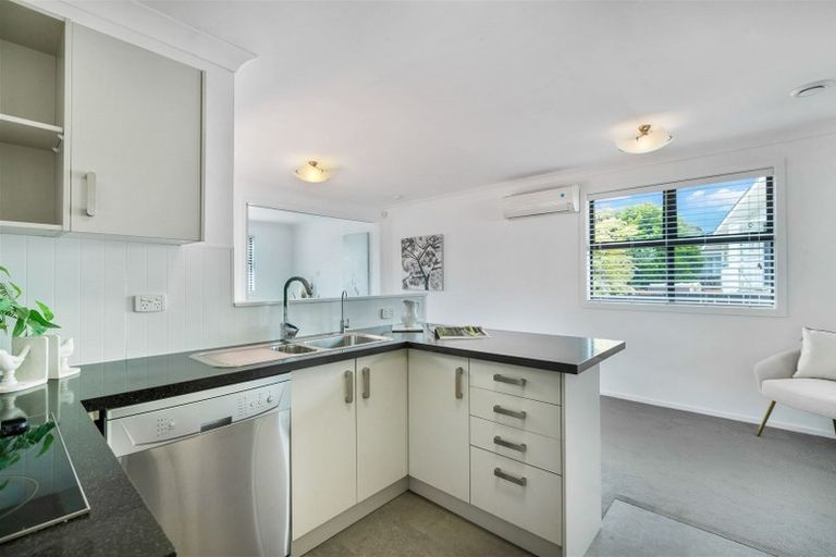 Photo of property in 49 Minaret Drive, Bucklands Beach, Auckland, 2014