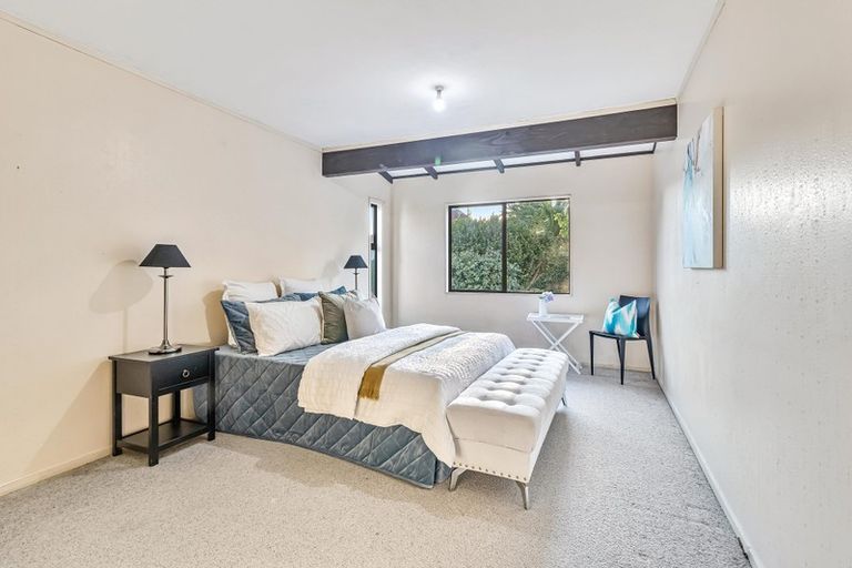 Photo of property in 2/5 Gloaming Place, Conifer Grove, Takanini, 2112