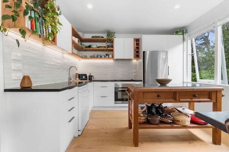 Photo of property in 2/14 Glenbush Place, Birkenhead, Auckland, 0626