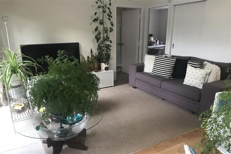 Photo of property in 3/1 Glen Road, Browns Bay, Auckland, 0630