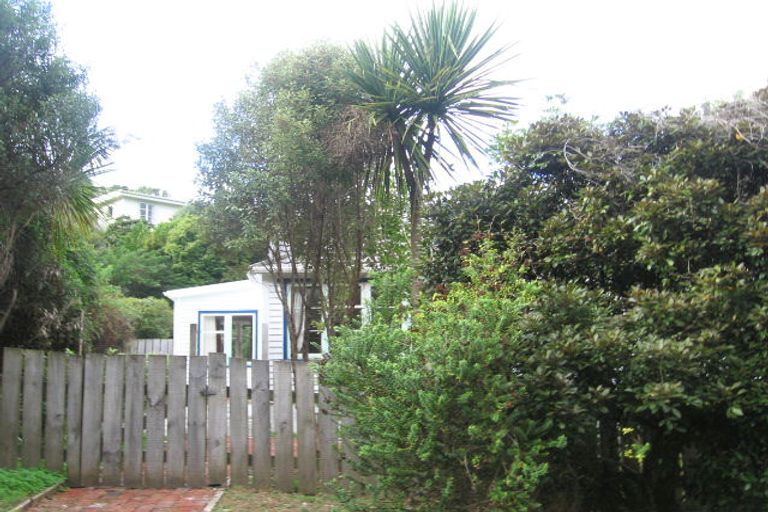 Photo of property in 10 Victory Avenue, Karori, Wellington, 6012