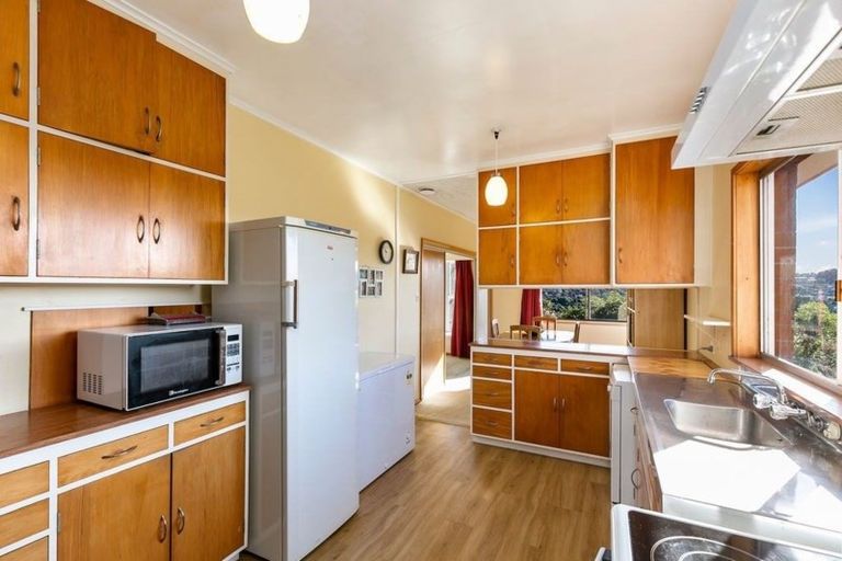 Photo of property in 4 Randolph Road, Crofton Downs, Wellington, 6035