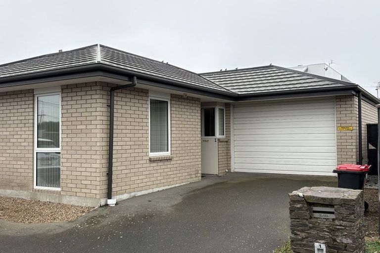 Photo of property in 1/5 Kennedys Bush Road, Halswell, Christchurch, 8025