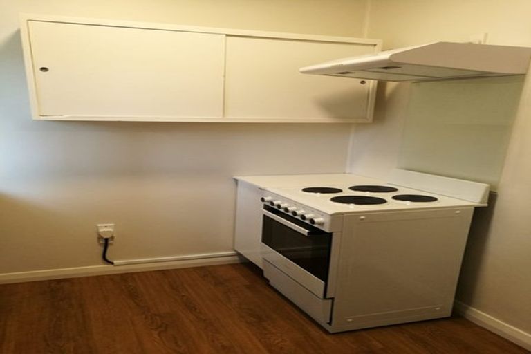 Photo of property in 2 Harland Street, Brooklyn, Wellington, 6021