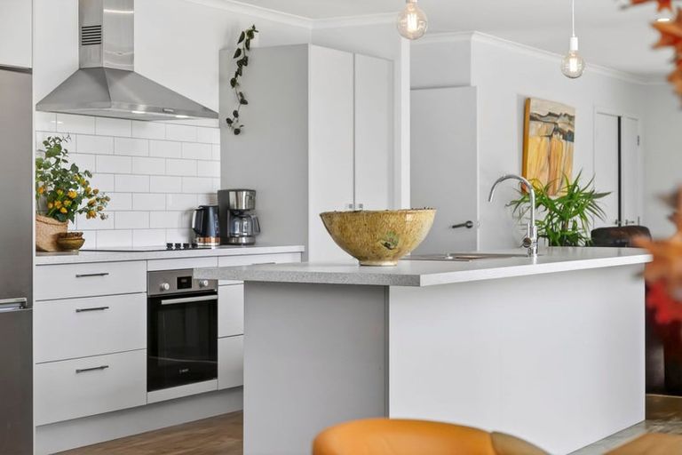 Photo of property in 9 Isthmus Place, Lake Hawea, Wanaka, 9382