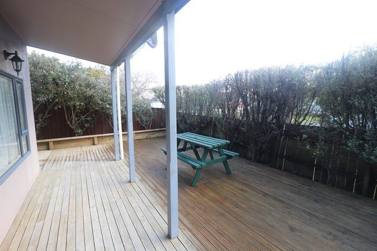 Photo of property in 1/4 Mickle Street, Te Atatu South, Auckland, 0610