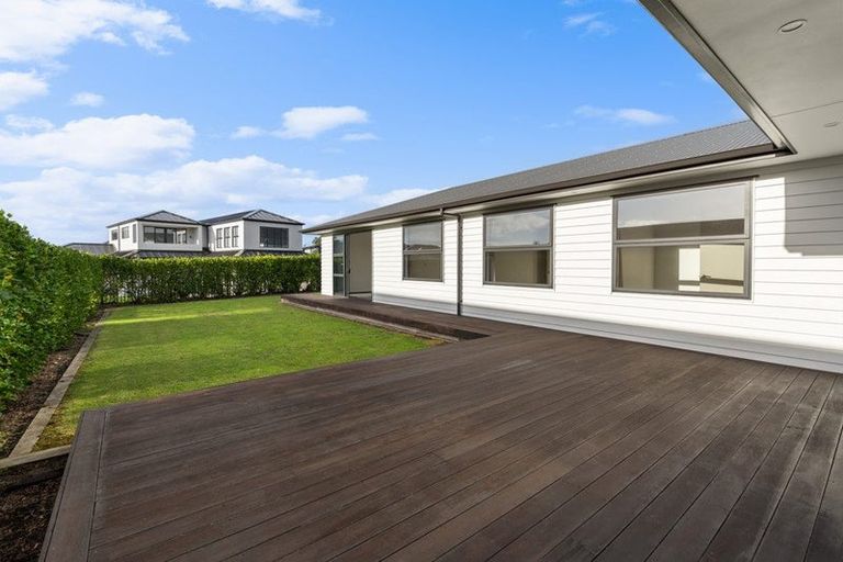 Photo of property in 78 Riverhead Point Drive, Riverhead, 0820