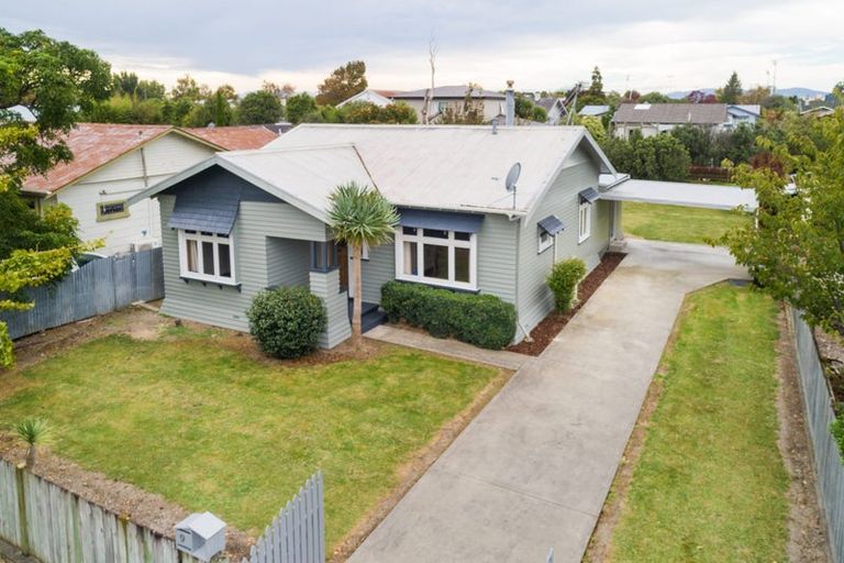 Photo of property in 9 Burns Avenue, Takaro, Palmerston North, 4412