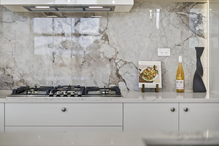 Photo of property in 12 Piko Road, Opaheke, 2113