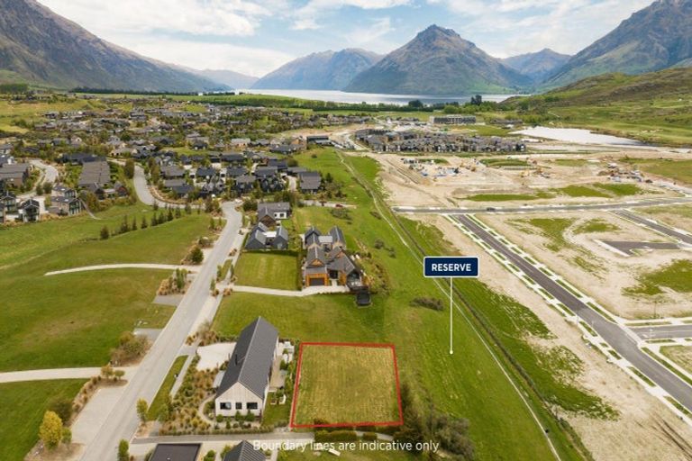 Photo of property in 19 Cunninghams Drive, Jacks Point, Queenstown, 9371