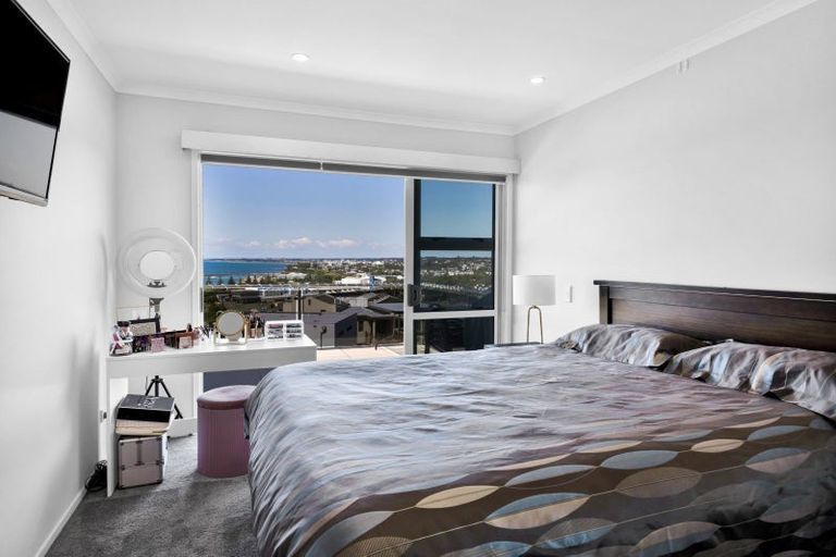 Photo of property in 1/14 Findlay Street, Moturoa, New Plymouth, 4310