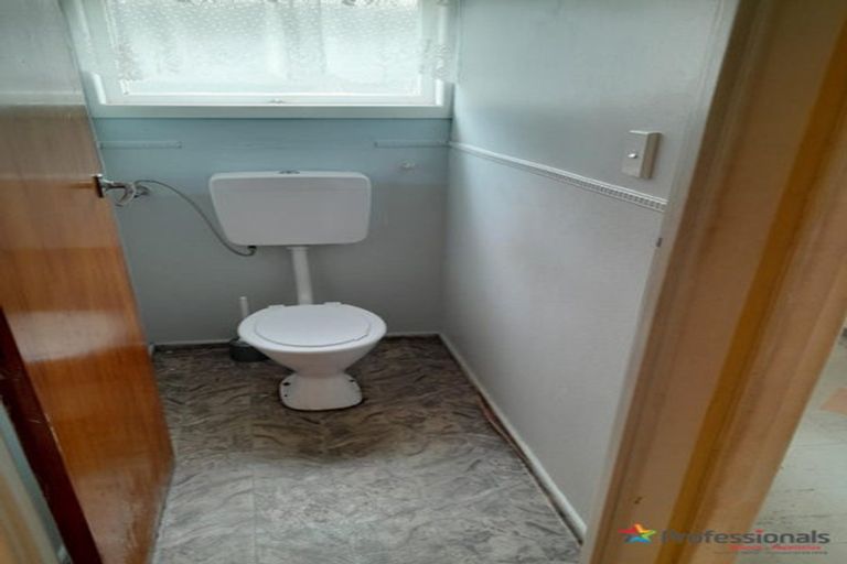 Photo of property in 7 Hallberry Road, Mangere East, Auckland, 2024