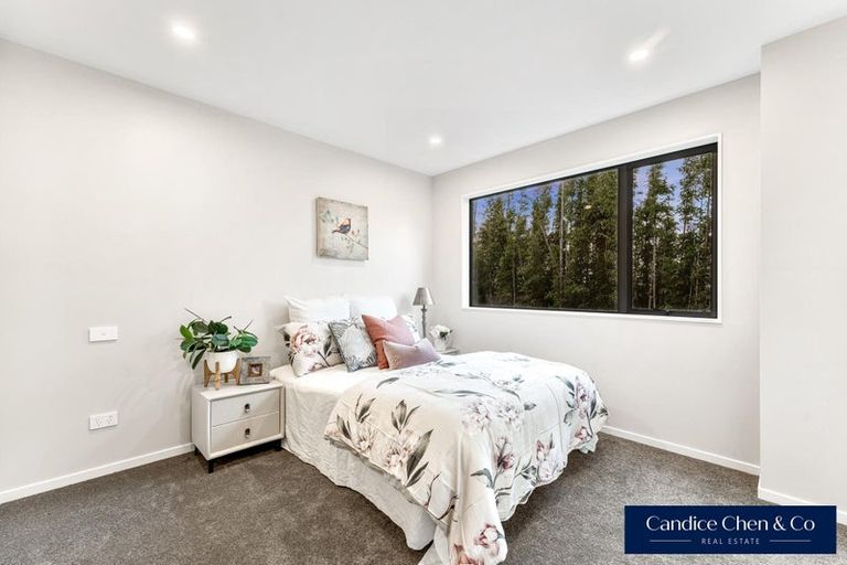 Photo of property in 19 Don Oliver Lane, Glen Eden, 0602