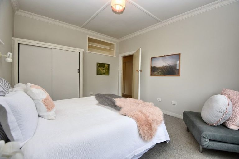 Photo of property in 2 Mckenzie Terrace, Carterton, 5713