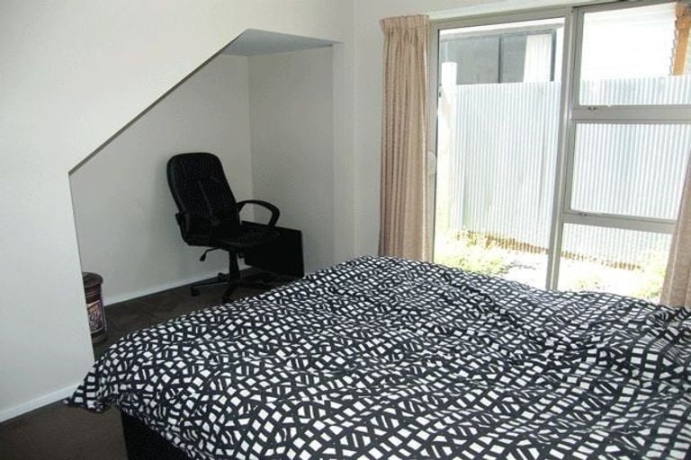 Photo of property in 2/100 Hastings Street West, Sydenham, Christchurch, 8023