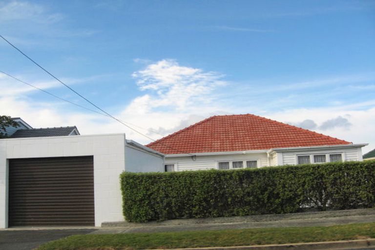 Photo of property in 24 Puketai Street, Andersons Bay, Dunedin, 9013