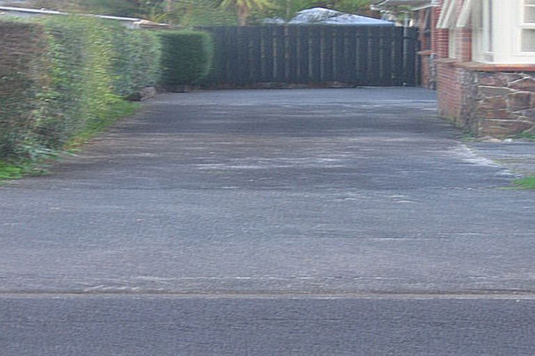 Photo of property in 2/23 Hamilton Road, Papatoetoe, Auckland, 2025