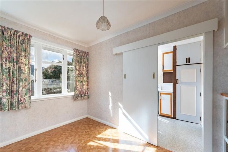 Photo of property in 22 Logan Street, Ebdentown, Upper Hutt, 5018