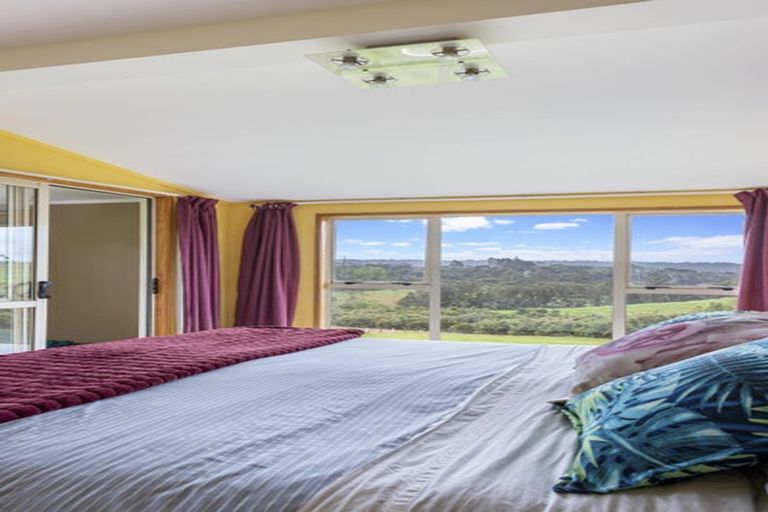 Photo of property in 78 Coulter Road, Henderson Valley, Auckland, 0614