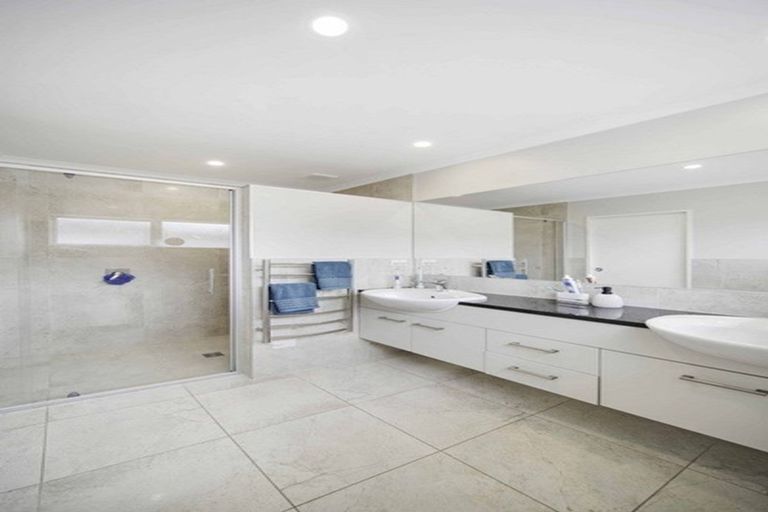 Photo of property in 33 Hinau Road, Karaka, Papakura, 2113