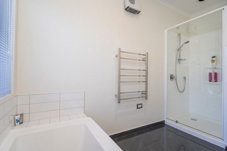 Photo of property in 6 Roseberry Place, Whitianga, 3510