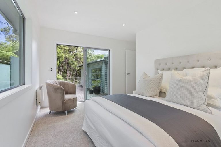 Photo of property in 13 Miha Road, Titirangi, Auckland, 0604