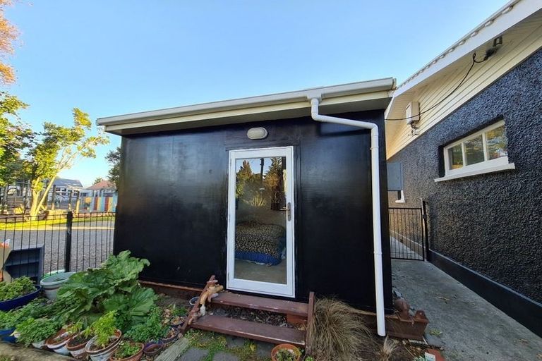 Photo of property in 49 Huatoki Street, Vogeltown, New Plymouth, 4310