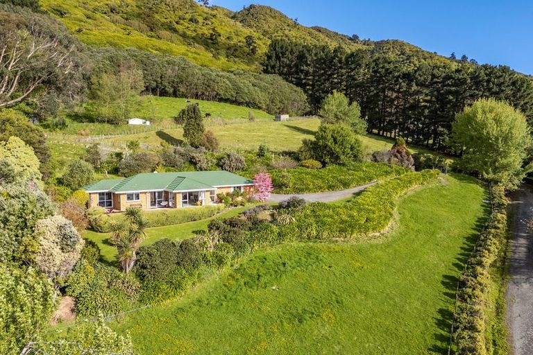 Photo of property in 227 Huia Street, Waikanae, 5391