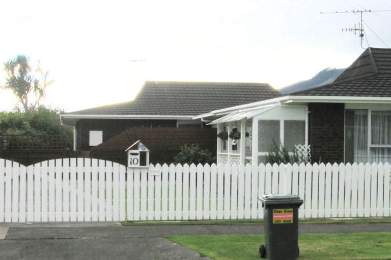 Photo of property in 10a Andrew Street, Waikanae, 5036