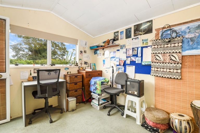 Photo of property in 7 Aries Place, Kawaha Point, Rotorua, 3010