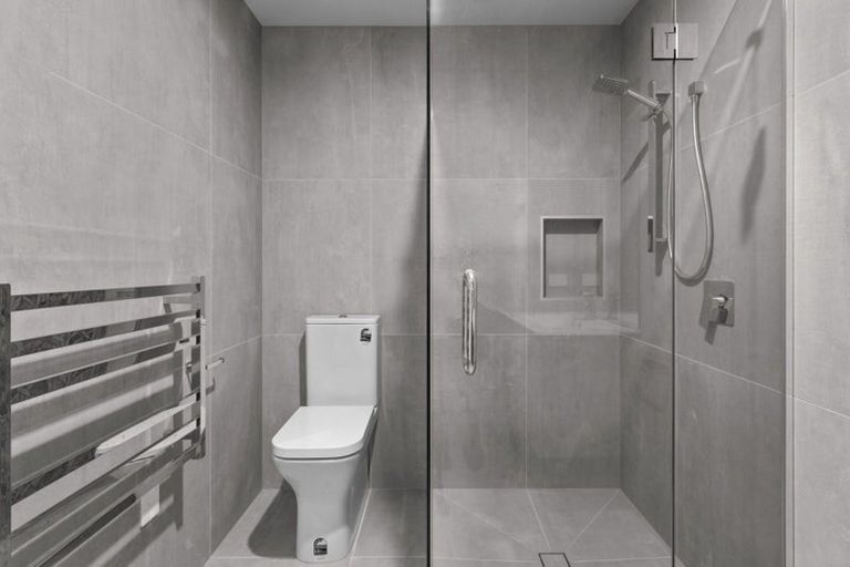 Photo of property in 3/16 Mccracken Avenue, Hillcrest, Hamilton, 3216