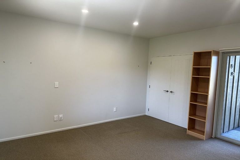 Photo of property in 12 Major Durie Place, Waikanae Beach, Waikanae, 5036